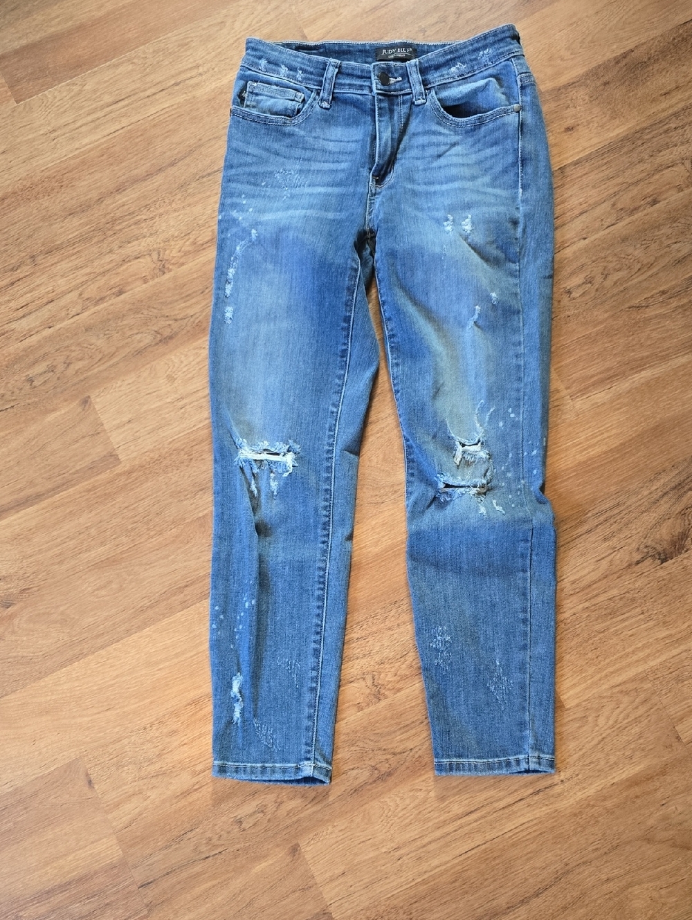 Judy Blue Medium Blue Distressed Skinny Jeans
